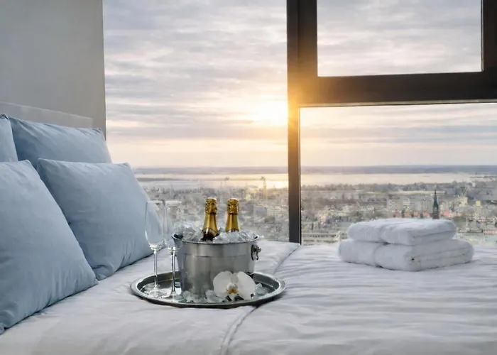 Lägenhet Hanza Tower White Sky 24 Jacuzzi & Pool & *